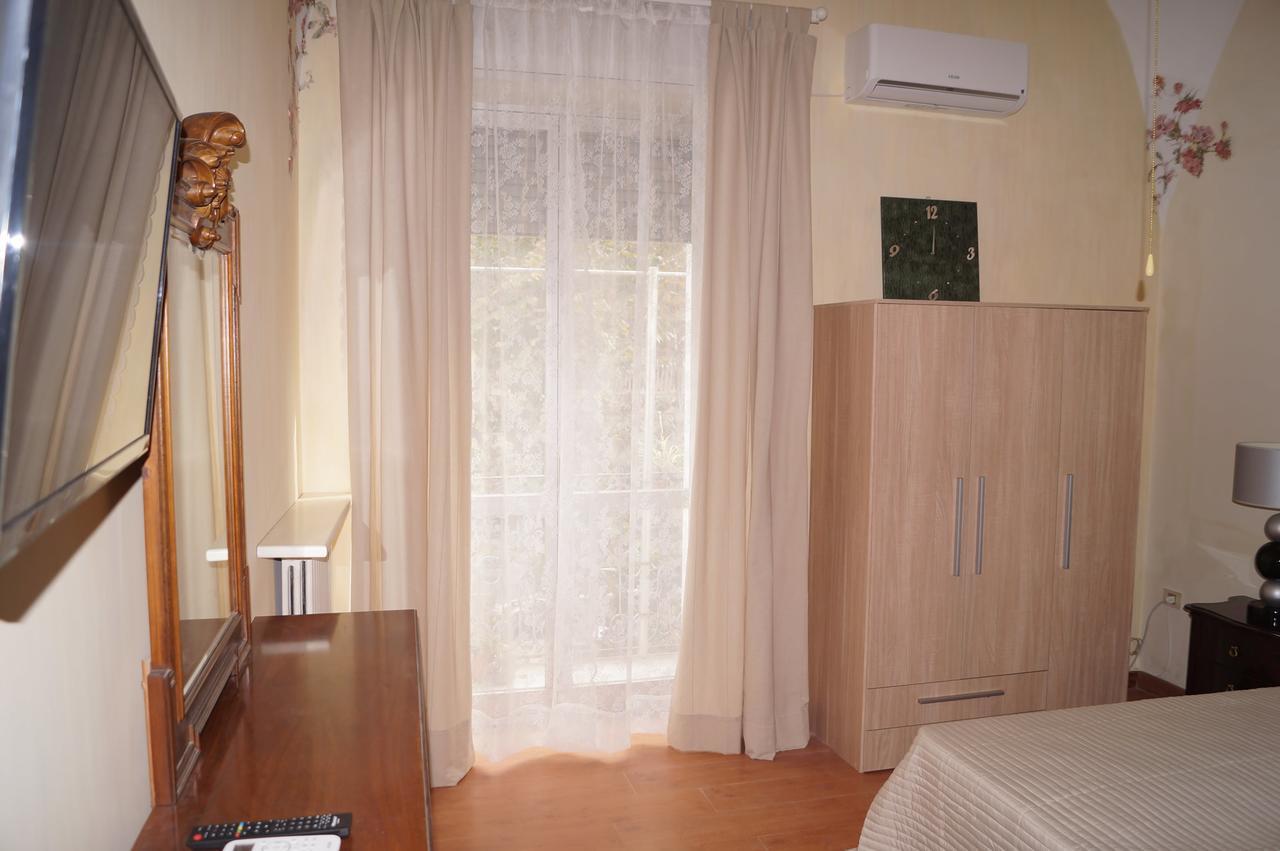 Al Primo Piano Bed And Breakfast Фоджиа Экстерьер фото